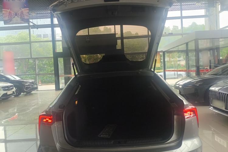 Used Bestune B70 2022 Third Generation 1.5T Automatic Enjoyment Version Trunk