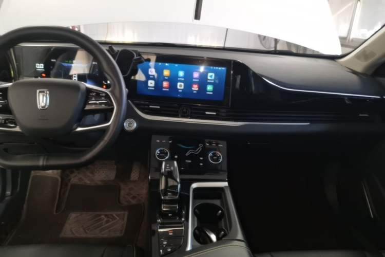 Used Bestune B70 2022 Third Generation 1.5T Automatic Premium Edition Audio And AC Panel