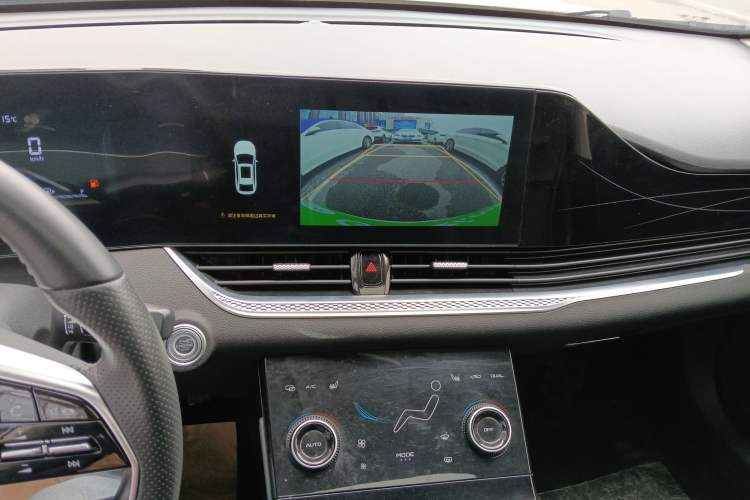 Used Bestune B70 2022 Third Generation 1.5T Automatic Enjoyment Version Audio And AC Panel