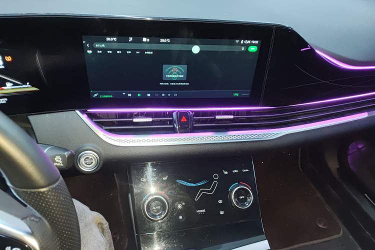 Used Bestune B70 2022 Third Generation 1.5T Automatic Enjoyment Version Audio And AC Panel