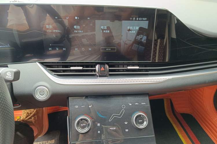 Used Bestune B70 2022 Third Generation 1.5T Automatic Enjoyment Version Audio And AC Panel