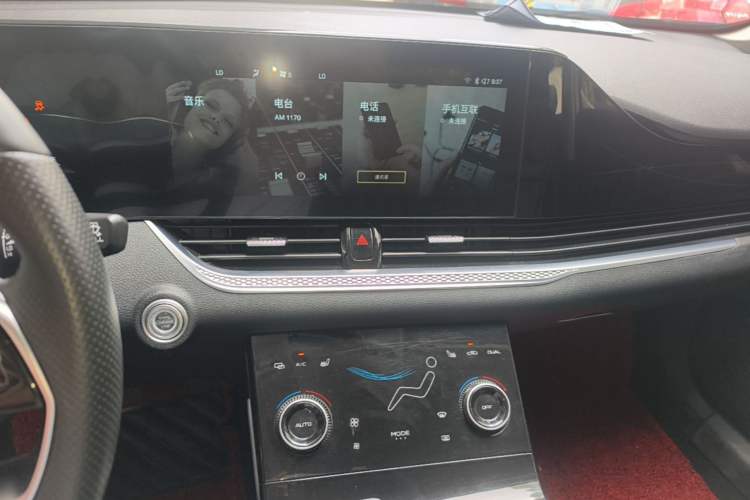 Used Bestune B70 2022 Third Generation 1.5T Automatic Enjoyment Version Audio And AC Panel