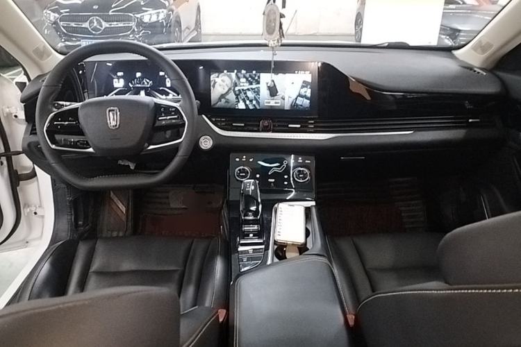 Used Bestune B70 2022 Third Generation 1.5T Automatic Enjoyment Version Center Console