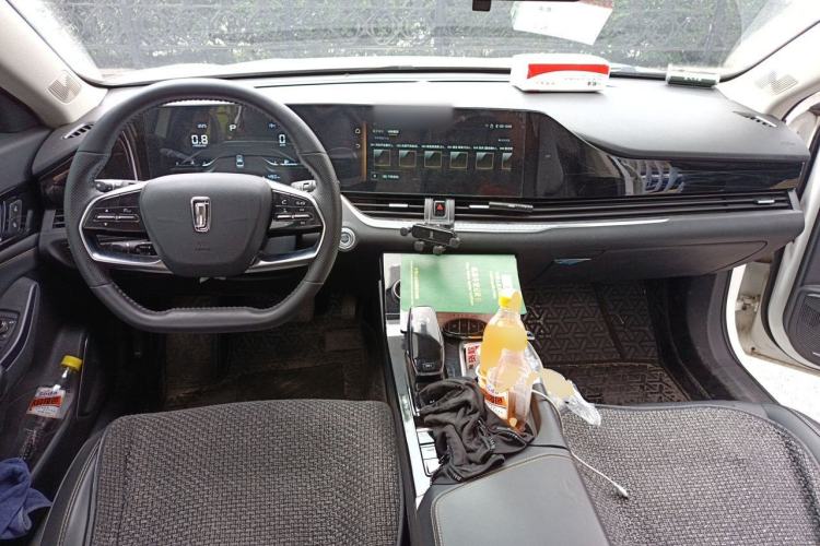 Used Bestune B70 2022 Third Generation 1.5T Automatic Enjoyment Version Center Console