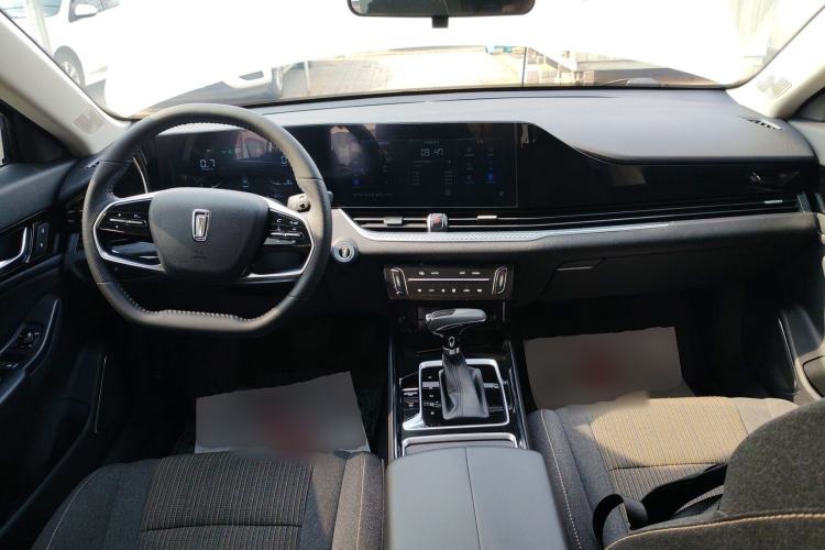 Used Bestune B70 2022 Third Generation 1.5T Automatic Enjoyment Version Center Console