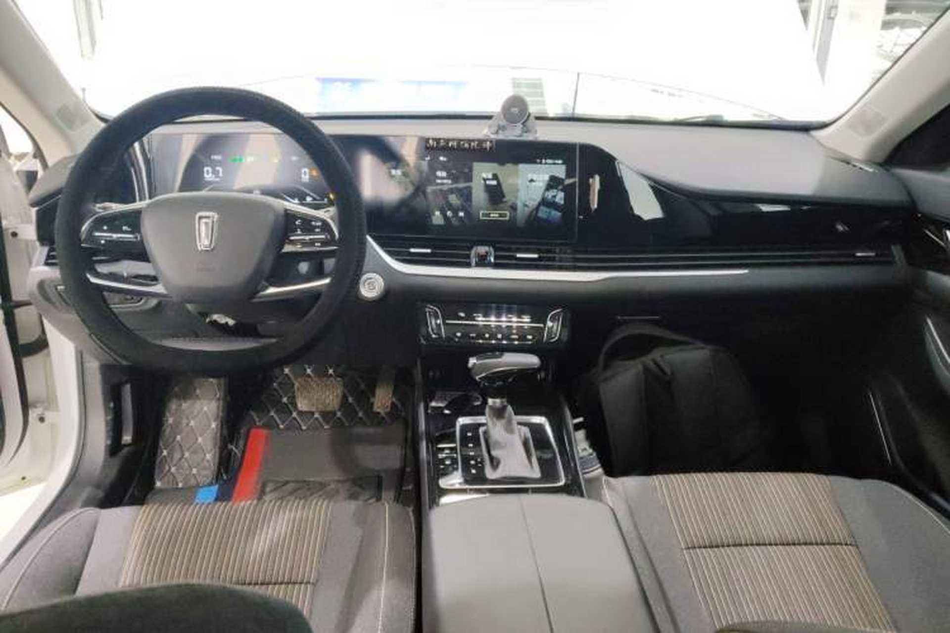Used Bestune B70 2022 Third Generation 1.5T Automatic Enjoyment Version Center Console
