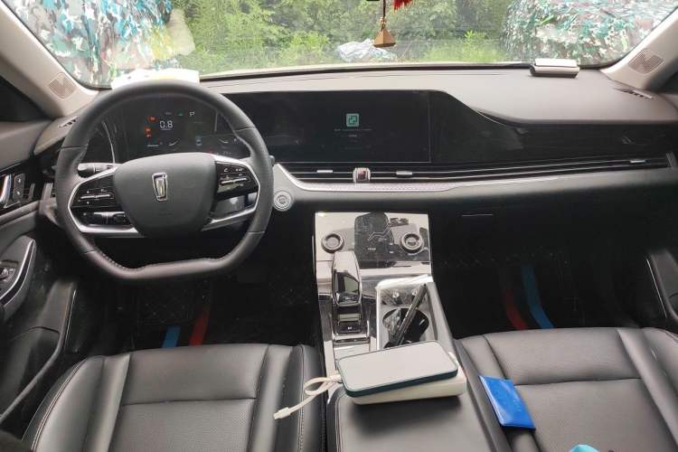 Used Bestune B70 2022 Third Generation 1.5T Automatic Enjoyment Version Center Console