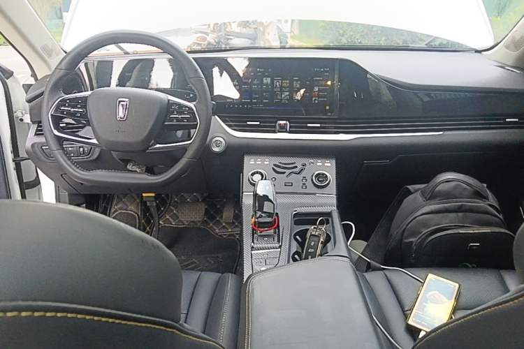 Used Bestune B70 2022 Third Generation 1.5T Automatic Premium Edition Center Console