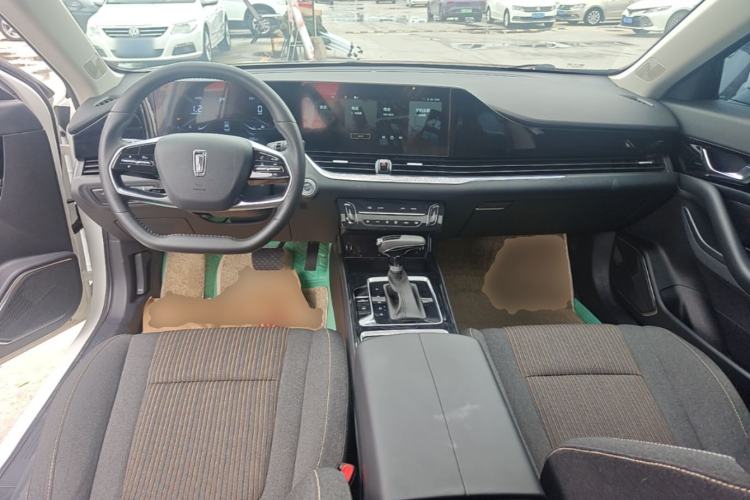 Used Bestune B70 2022 Third Generation 1.5T Automatic Enjoyment Version Center Console