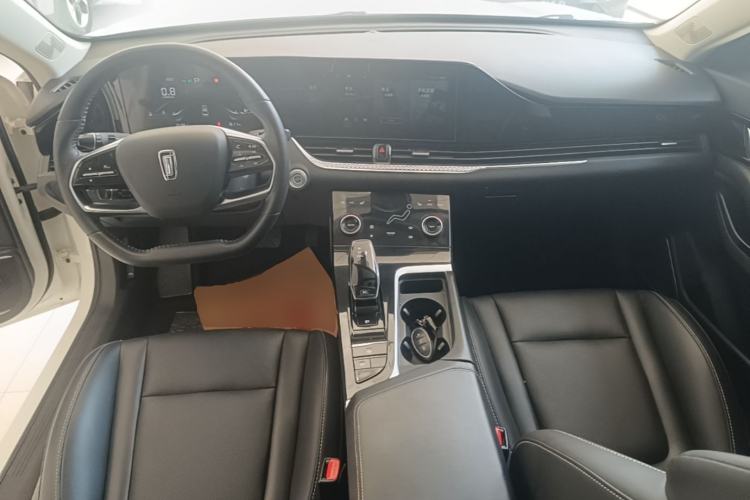 Used Bestune B70 2022 Third Generation 1.5T Automatic Enjoyment Version Center Console