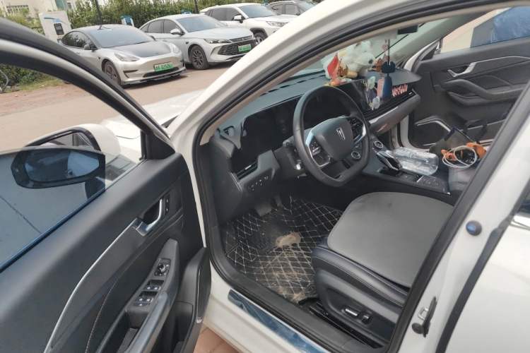 Used Bestune B70 2022 Third Generation 1.5T Automatic Premium Edition Driver Seat