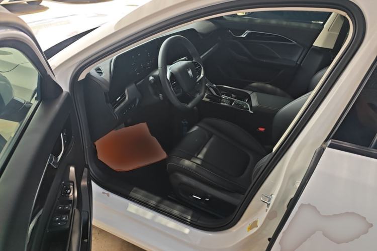 Used Bestune B70 2022 Third Generation 1.5T Automatic Enjoyment Version Driver Seat