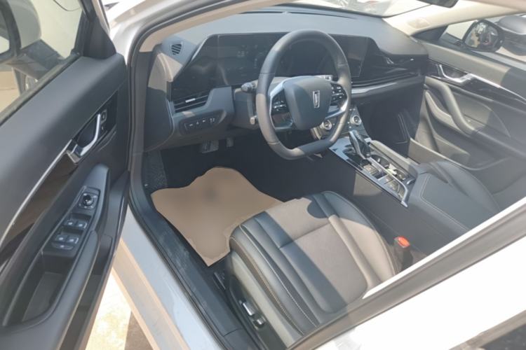 Used Bestune B70 2022 Third Generation 1.5T Automatic Enjoyment Version Driver Seat