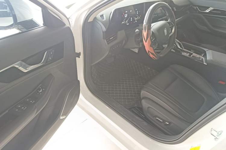 Used Bestune B70 2022 Third Generation 1.5T Automatic Enjoyment Version Driver Seat