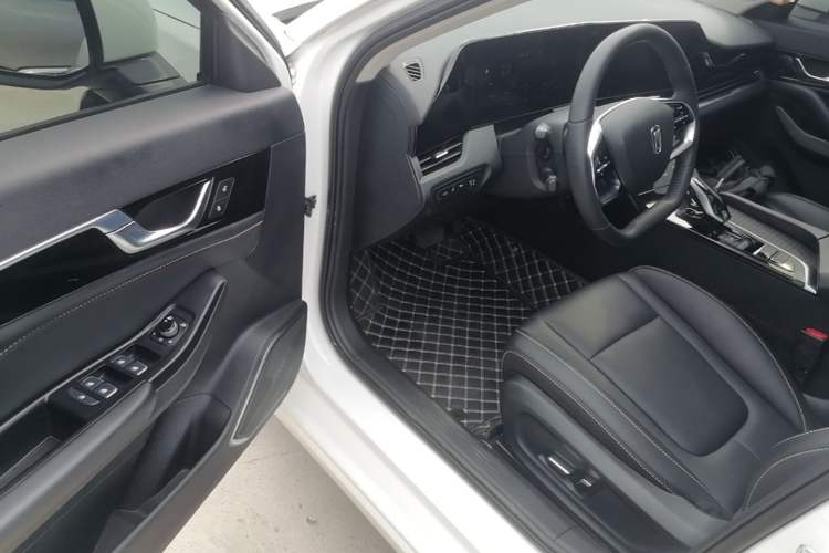 Used Bestune B70 2022 Third Generation 1.5T Automatic Enjoyment Version Driver Seat