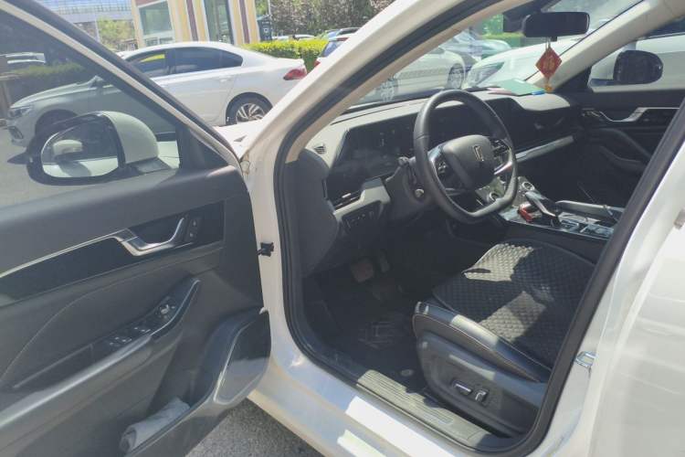 Used Bestune B70 2022 Third Generation 1.5T Automatic Enjoyment Version Driver Seat