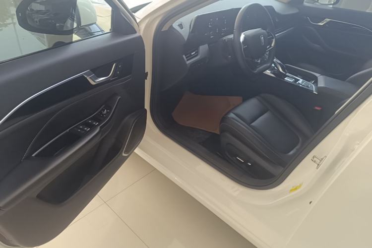 Used Bestune B70 2022 Third Generation 1.5T Automatic Enjoyment Version Driver Seat
