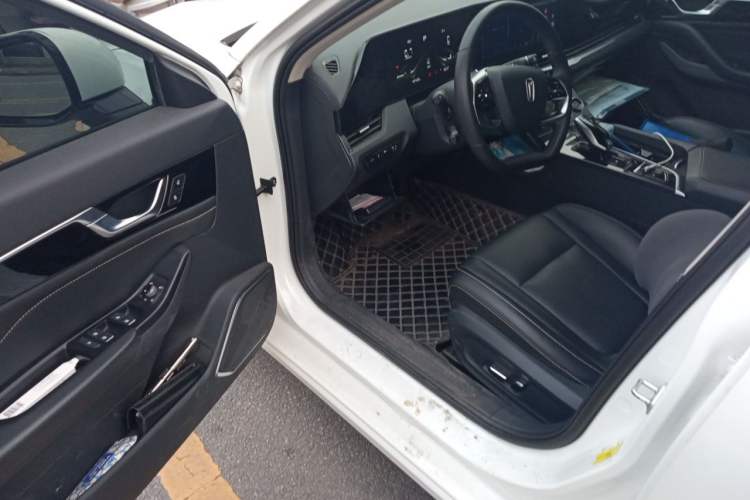 Used Bestune B70 2022 Third Generation 1.5T Automatic Enjoyment Version Driver Seat