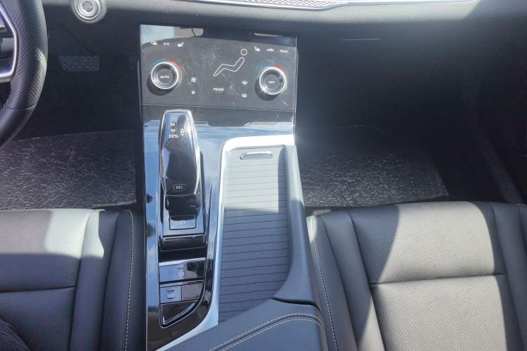Used Bestune B70 2022 Third Generation 1.5T Automatic Enjoyment Version Engine Bay