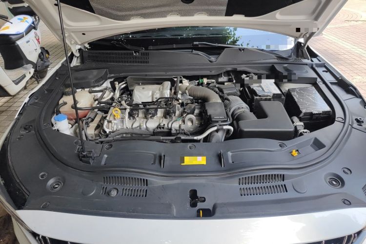 Used Bestune B70 2022 Third Generation 2.0T Automatic Premium Edition Engine Bay