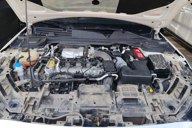 Used Bestune B70 2022 Third Generation 2.0T Automatic Premium Edition Engine Bay