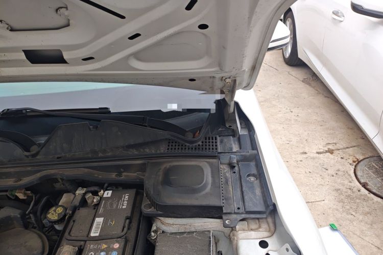 Used Bestune B70 2022 Third Generation 1.5T Automatic Premium Edition Engine Bay Left