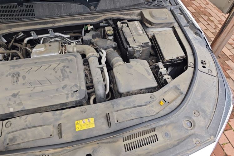 Used Bestune B70 2022 Third Generation 1.5T Automatic Premium Edition Engine Bay Left