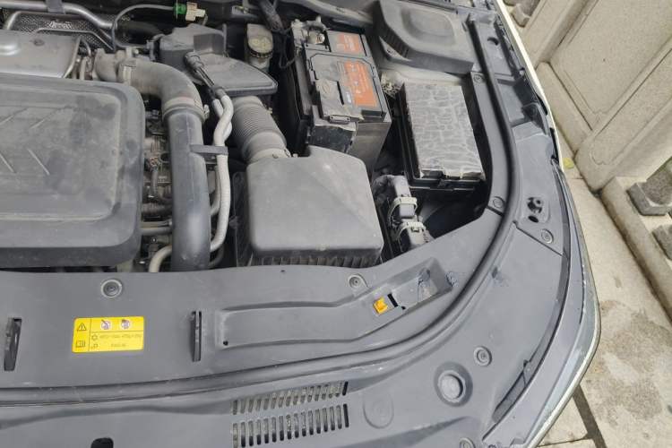 Used Bestune B70 2022 Third Generation 1.5T Automatic Premium Edition Engine Bay Left