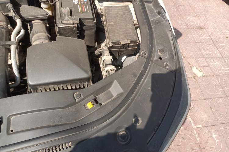 Used Bestune B70 2022 Third Generation 1.5T Automatic Enjoyment Version Engine Bay Left