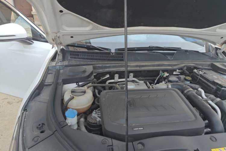 Used Bestune B70 2022 Third Generation 1.5T Automatic Enjoyment Version Engine Bay Right