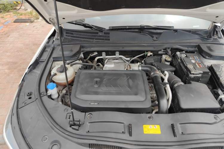 Used Bestune B70 2022 Third Generation 1.5T Automatic Premium Edition Engine Bay Right