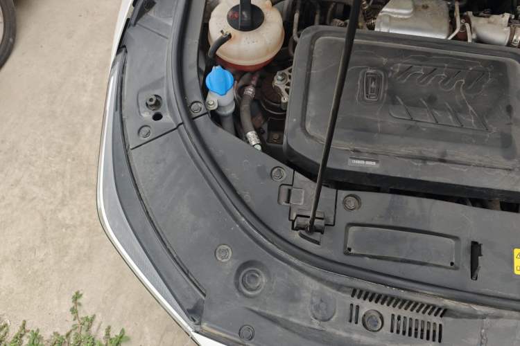 Used Bestune B70 2022 Third Generation 1.5T Automatic Enjoyment Version Engine Bay Right