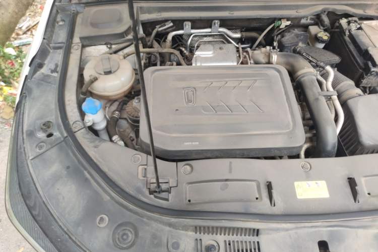 Used Bestune B70 2022 Third Generation 1.5T Automatic Premium Edition Engine Bay Right
