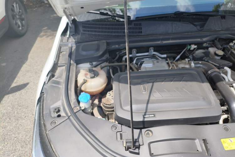 Used Bestune B70 2022 Third Generation 1.5T Automatic Enjoyment Version Engine Bay Right