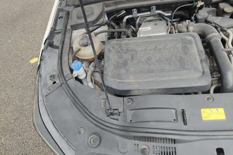 Used Bestune B70 2022 Third Generation 1.5T Automatic Premium Edition Engine Bay Right