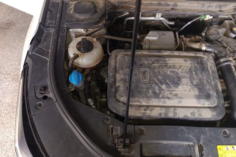 Used Bestune B70 2022 Third Generation 1.5T Automatic Premium Edition Engine Bay Right