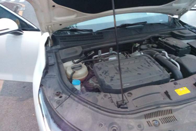 Used Bestune B70 2022 Third Generation 1.5T Automatic Enjoyment Version Engine Bay Right