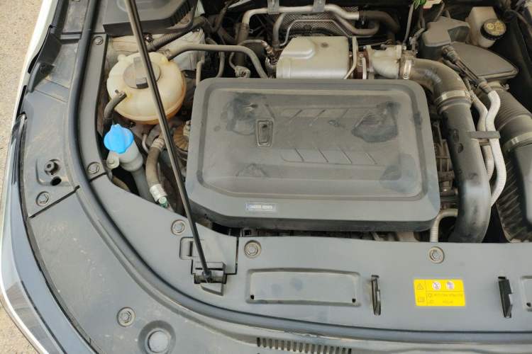 Used Bestune B70 2022 Third Generation 1.5T Automatic Premium Edition Engine Bay Right
