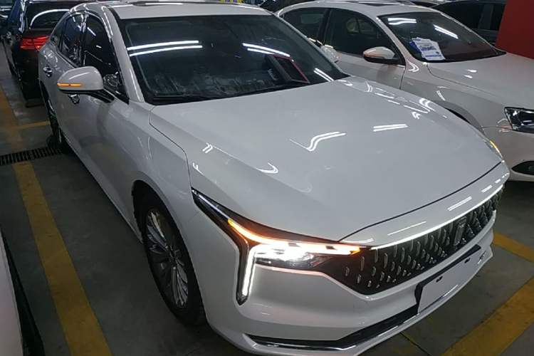 Used Bestune B70 2022 Third Generation 1.5T Automatic Enjoyment Version Exterior 1