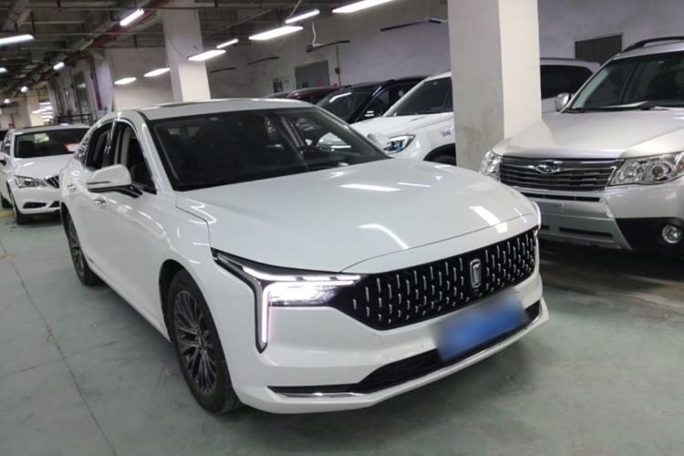 Used Bestune B70 2022 Third Generation 1.5T Automatic Enjoyment Version Front Right 45 Deg