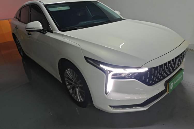Used Bestune B70 2022 Third Generation 1.5T Automatic Enjoyment Version Front Right 45 Deg
