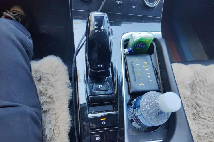 Used Bestune B70 2022 Third Generation 1.5T Automatic Premium Edition Gear Lever