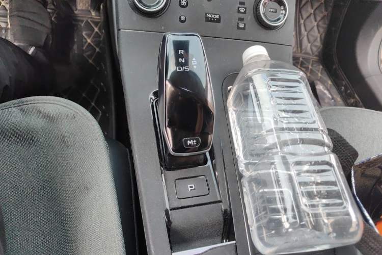 Used Bestune B70 2022 Third Generation 1.5T Automatic Premium Edition Gear Lever