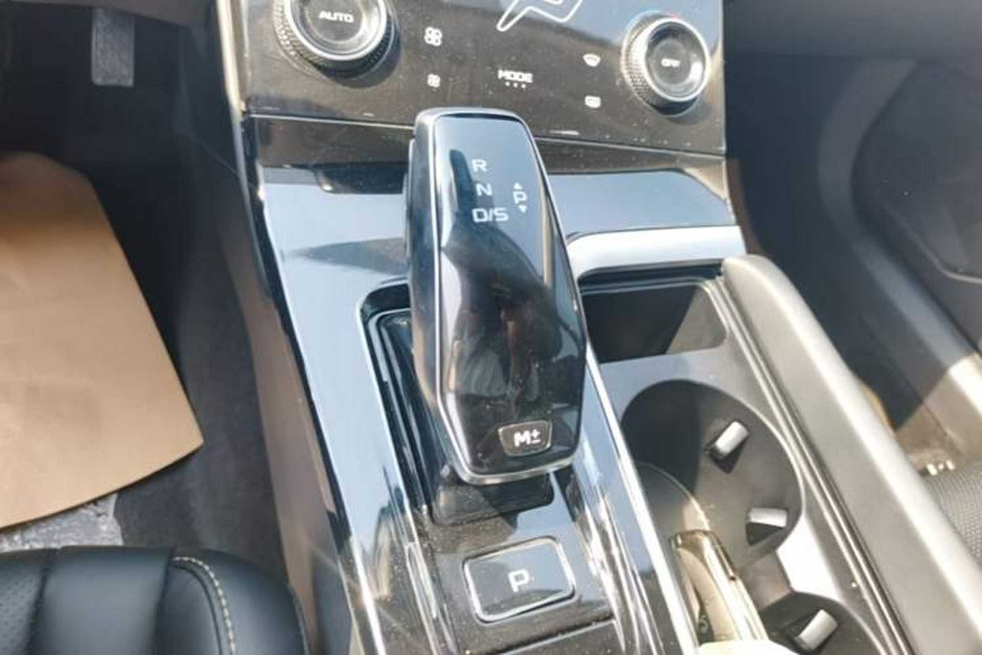 Used Bestune B70 2022 Third Generation 1.5T Automatic Enjoyment Version Gear Lever