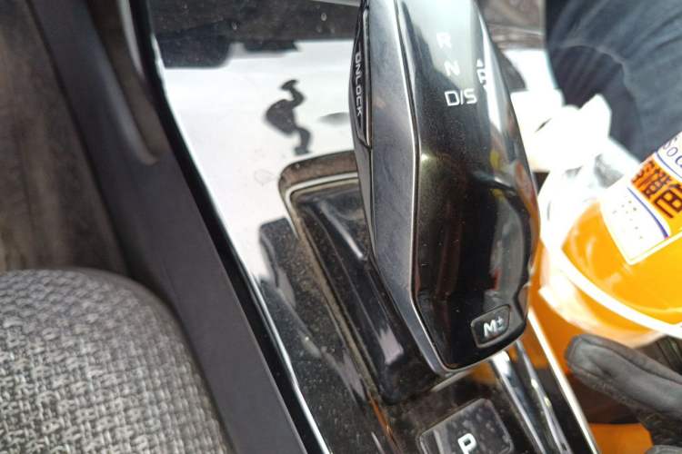 Used Bestune B70 2022 Third Generation 1.5T Automatic Enjoyment Version Gear Lever