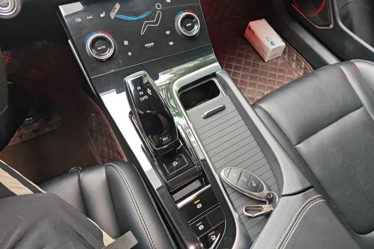 Used Bestune B70 2022 Third Generation 1.5T Automatic Premium Edition Gear Lever