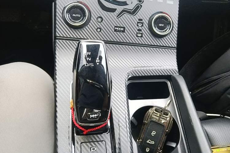 Used Bestune B70 2022 Third Generation 1.5T Automatic Premium Edition Gear Lever