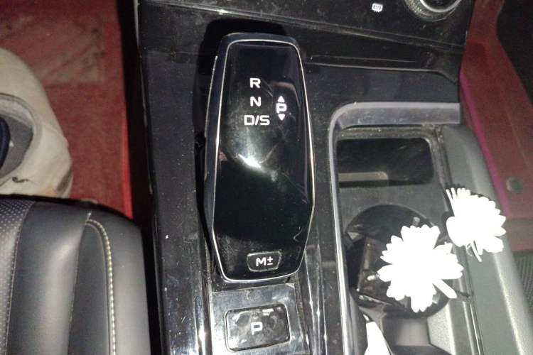Used Bestune B70 2022 Third Generation 1.5T Automatic Premium Edition Gear Lever