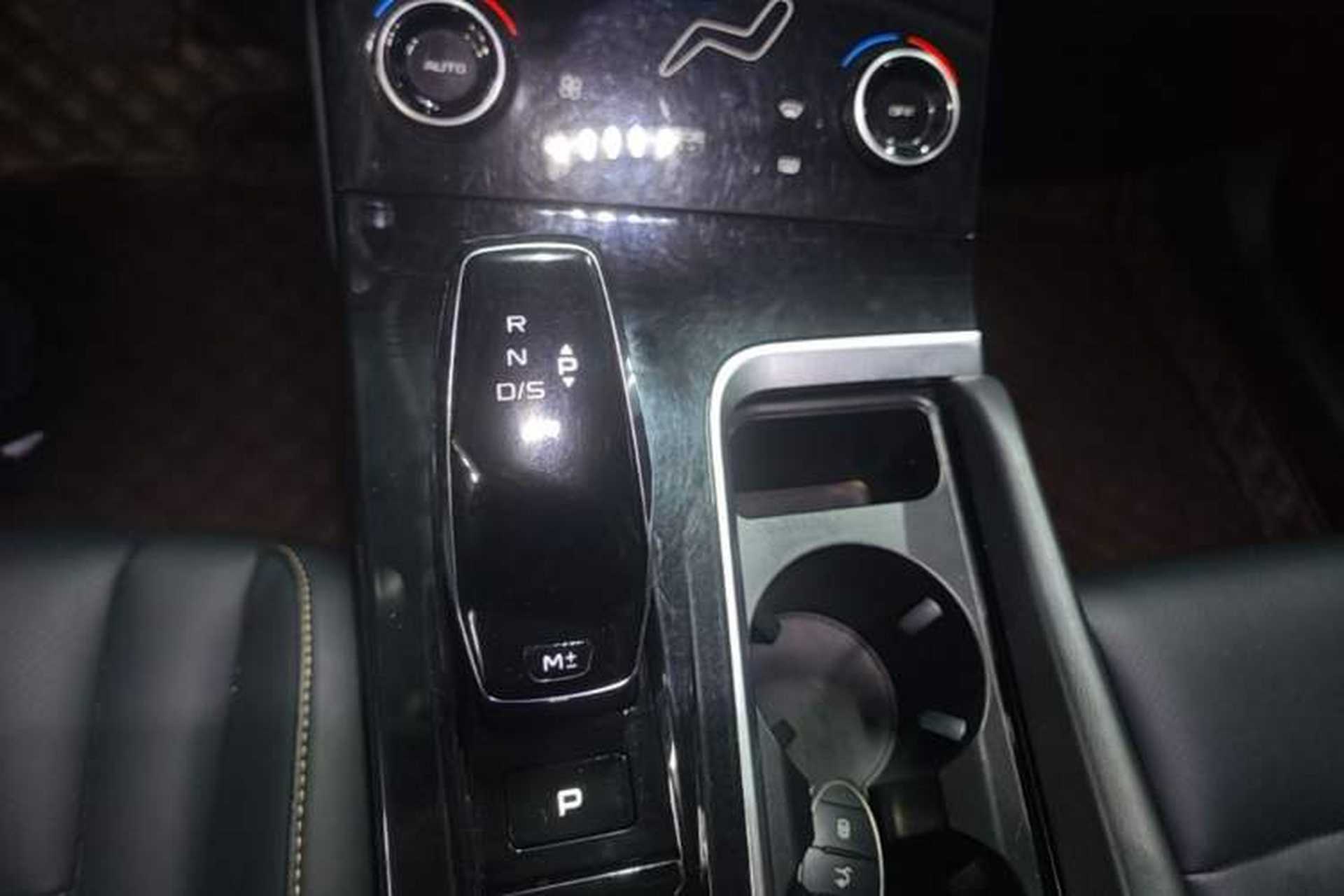 Used Bestune B70 2022 Third Generation 2.0T Automatic Premium Edition Gear Lever