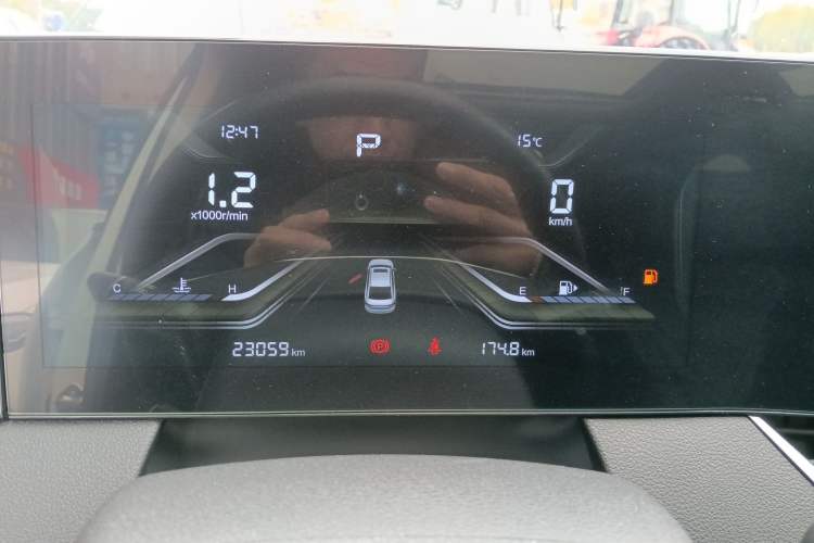 Used Bestune B70 2022 Third Generation 1.5T Automatic Enjoyment Version Instrument Cluster